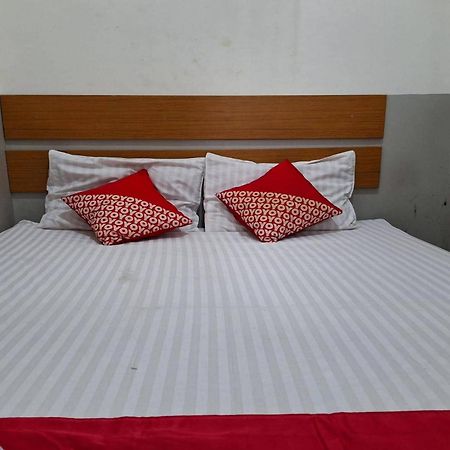 Oyo 93584 Rukotel South Tangerang Dış mekan fotoğraf