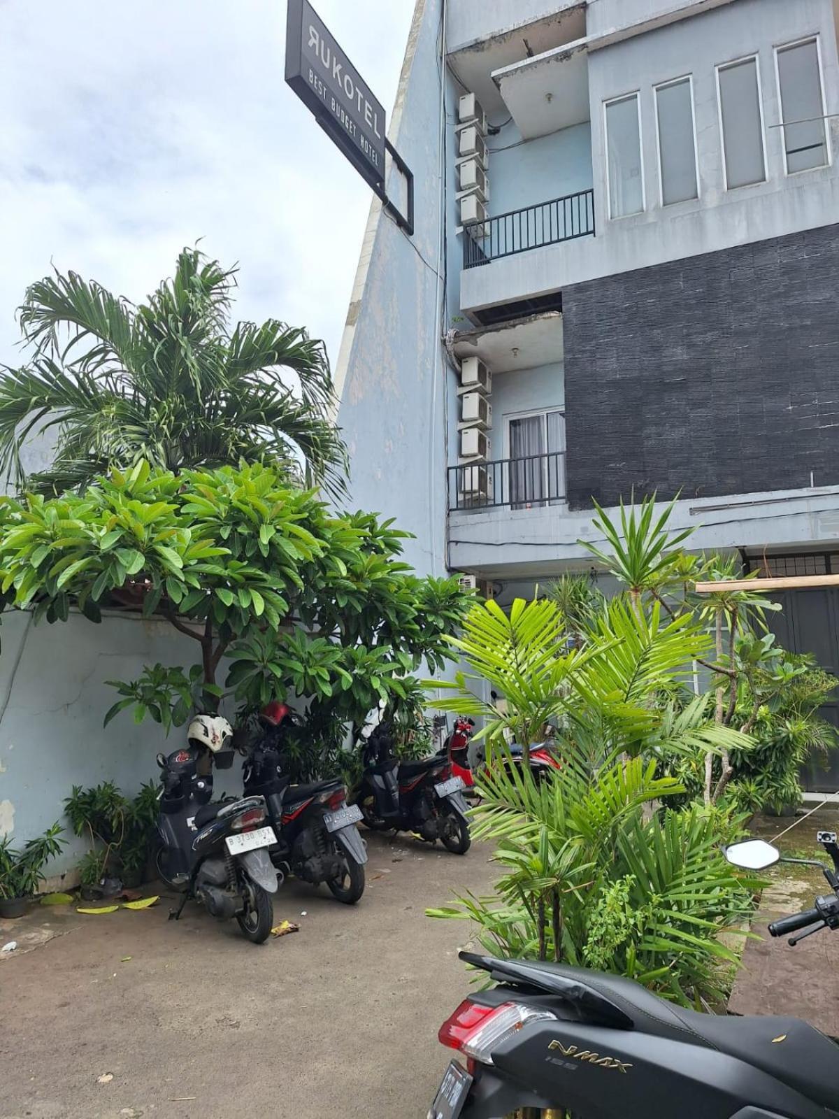 Oyo 93584 Rukotel South Tangerang Dış mekan fotoğraf