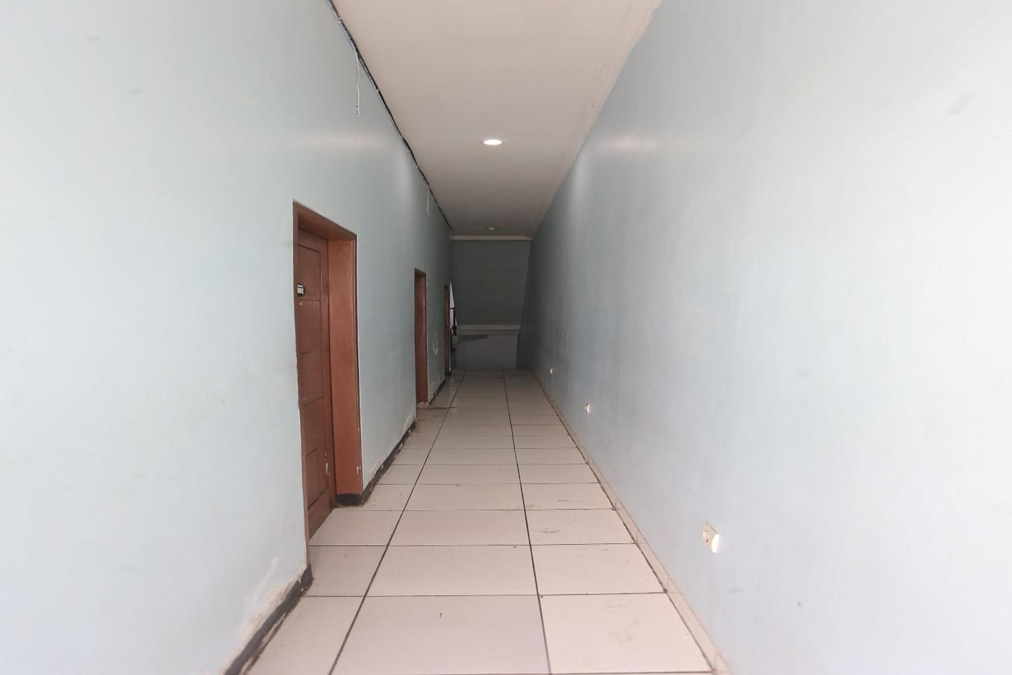 Oyo 93584 Rukotel South Tangerang Dış mekan fotoğraf