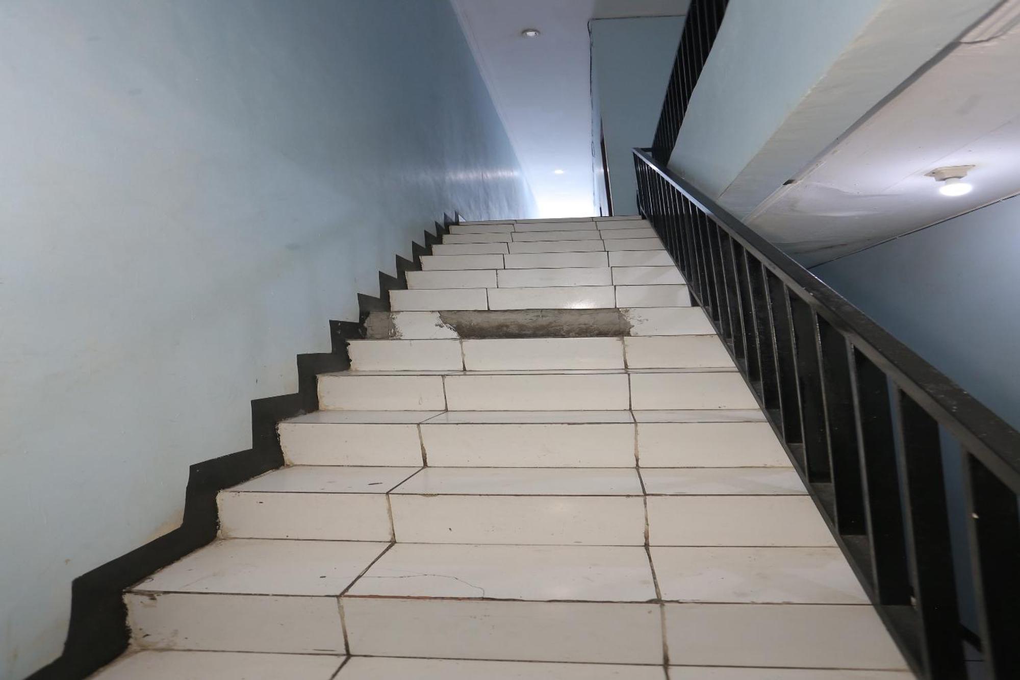 Oyo 93584 Rukotel South Tangerang Dış mekan fotoğraf