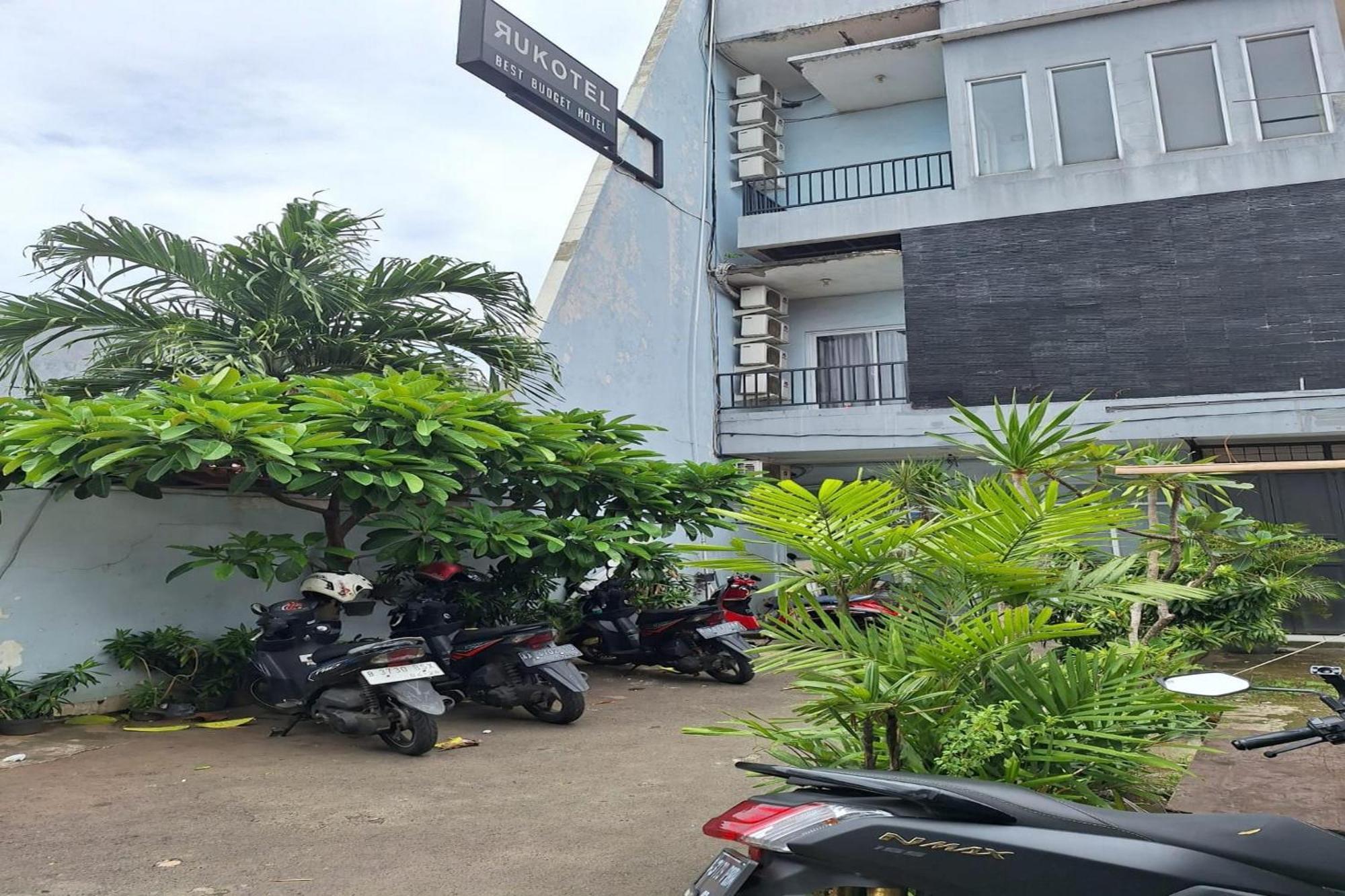 Oyo 93584 Rukotel South Tangerang Dış mekan fotoğraf